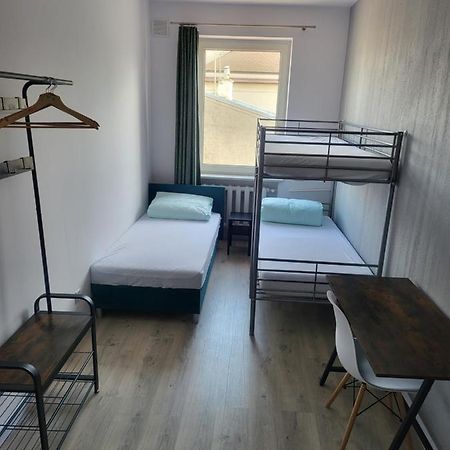 Rooms4Rest Wiertnicza - Private Rooms For Tourists - Atr Consulting Sp, Z O,O, Варшава Экстерьер фото