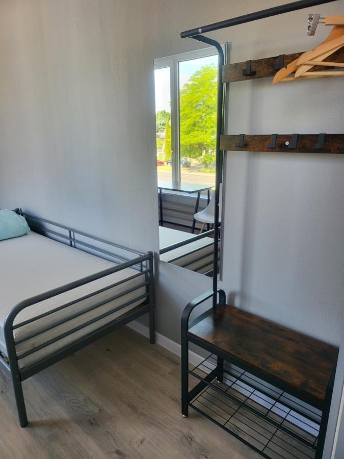 Rooms4Rest Wiertnicza - Private Rooms For Tourists - Atr Consulting Sp, Z O,O, Варшава Экстерьер фото