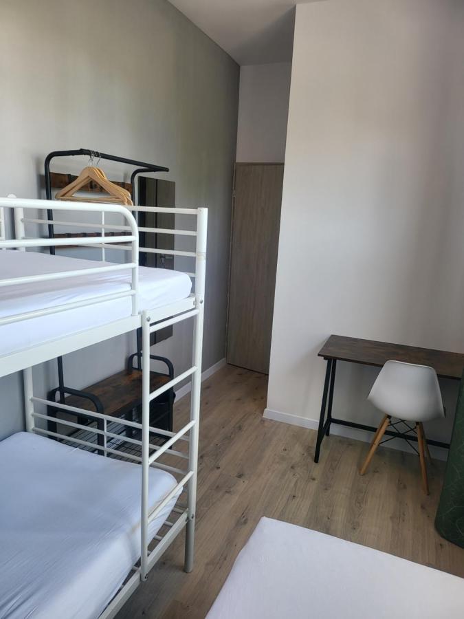 Rooms4Rest Wiertnicza - Private Rooms For Tourists - Atr Consulting Sp, Z O,O, Варшава Экстерьер фото