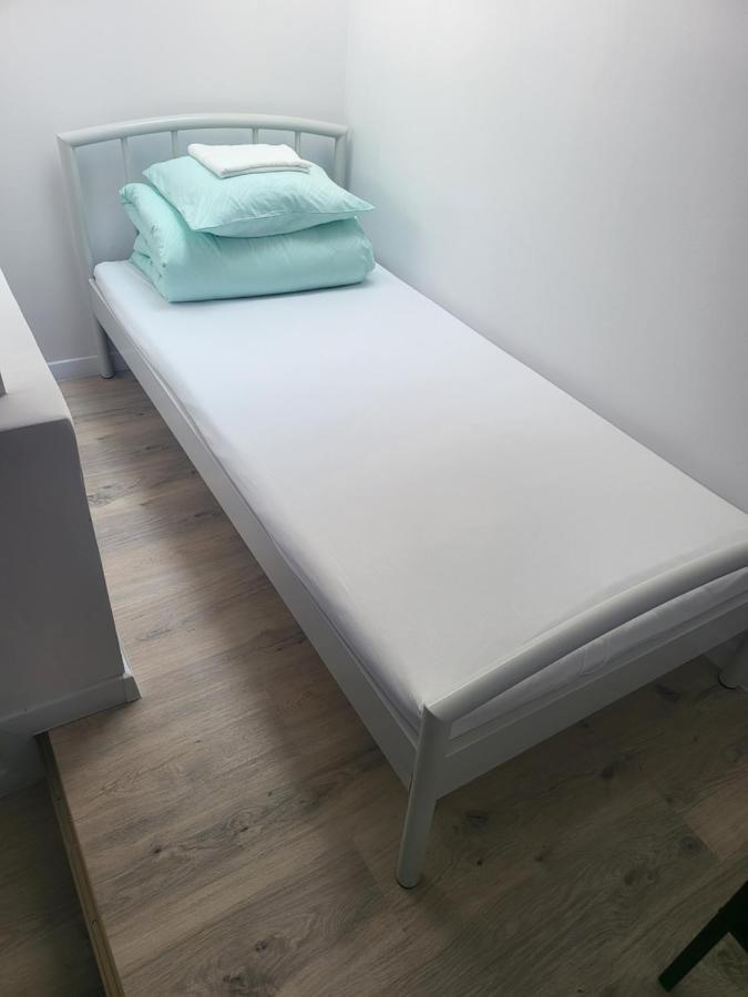 Rooms4Rest Wiertnicza - Private Rooms For Tourists - Atr Consulting Sp, Z O,O, Варшава Экстерьер фото
